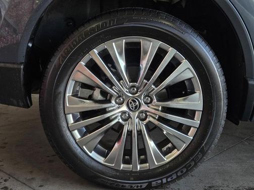 2024 Toyota Venza Limited