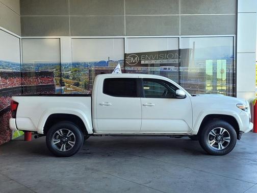2018 Toyota Tacoma TRD Sport
