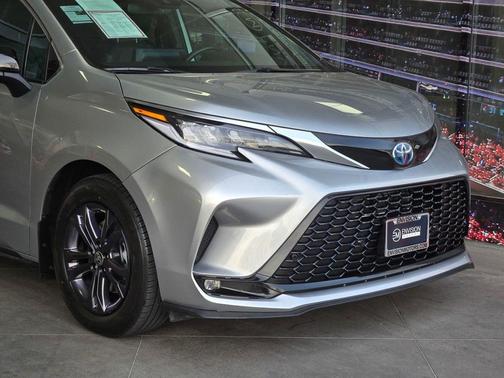 2024 Toyota Sienna XSE 7 Passenger