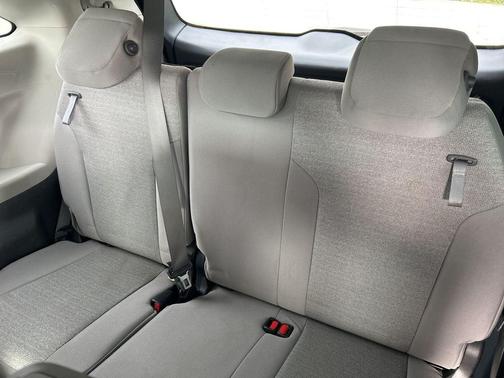 Predawn Gray Mica 2024 Toyota Sienna LE