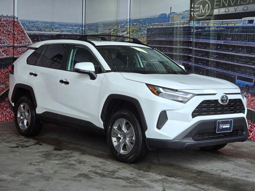 Ice Cap 2025 Toyota RAV4 XLE