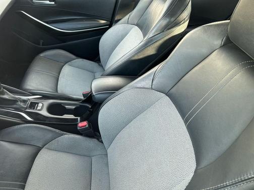 Galactic Aqua Mica 2022 Toyota Corolla XSE