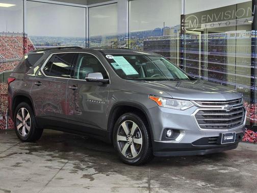Satin Steel Metallic 2019 Chevrolet Traverse LT Leather