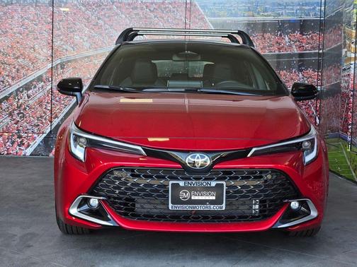 Finish Line Red/Midnight Black Metallic 2026 Toyota Corolla XSE