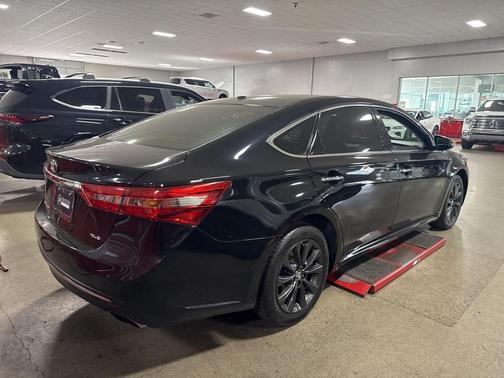 2018 Toyota Avalon XLE Plus