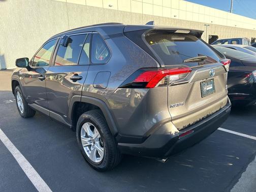 2021 Toyota RAV4 Hybrid LE