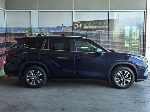 Blueprint 2026 Toyota Highlander Hybrid XLE