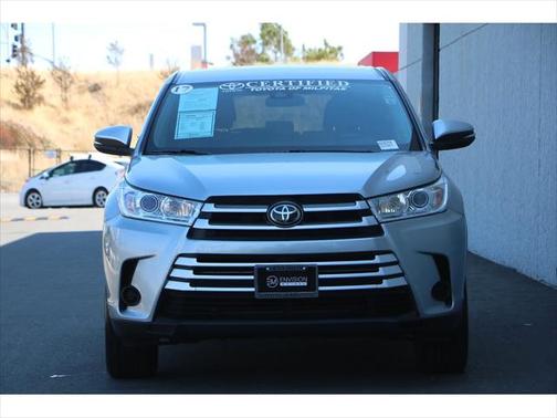 2017 Toyota Highlander LE I4
