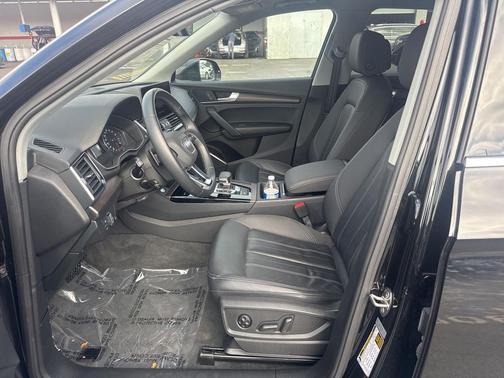 2022 Audi Q5 45 S line Premium