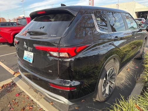 2024 Mitsubishi Outlander SE Black Edition S-AWC