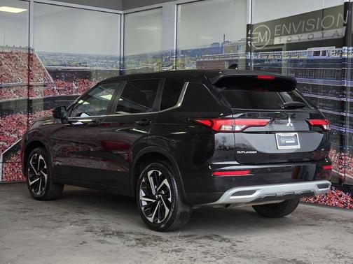 2024 Mitsubishi Outlander SE Black Edition S-AWC