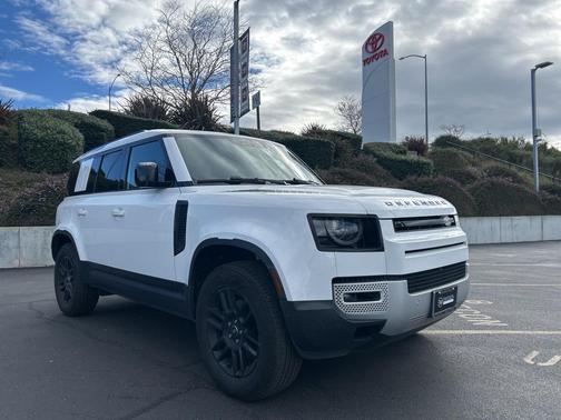 2025 Land Rover Defender 110 P300