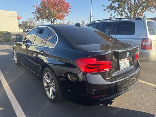 2018 BMW 330 330i