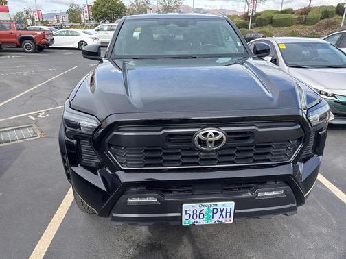 2024 Toyota Tacoma TRD Off Road