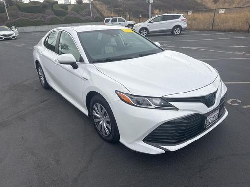 2020 Toyota Camry LE