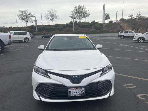 2020 Toyota Camry LE