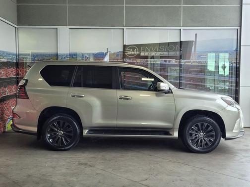 2023 Lexus GX 460 Premium