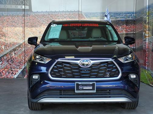 2023 Toyota Highlander Platinum