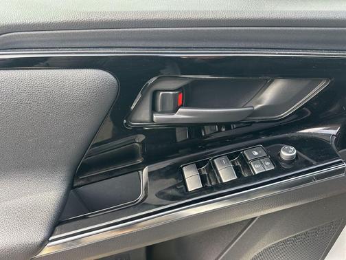 2023 Toyota bZ4X Limited