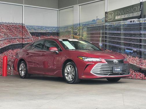 2022 Toyota Avalon XLE