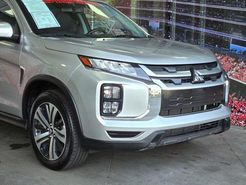 2024 Mitsubishi Outlander Sport SE