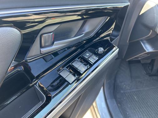 2023 Toyota bZ4X XLE