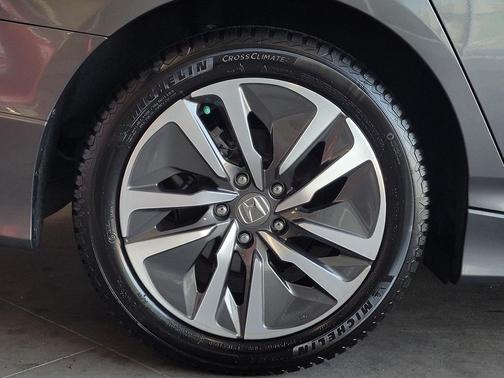 2022 Honda Accord Hybrid Base