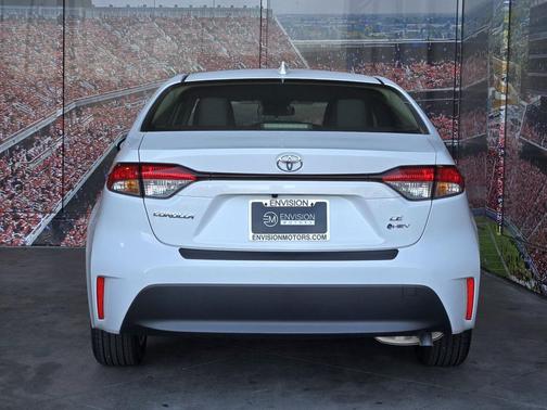 2026 Toyota Corolla Hybrid LE