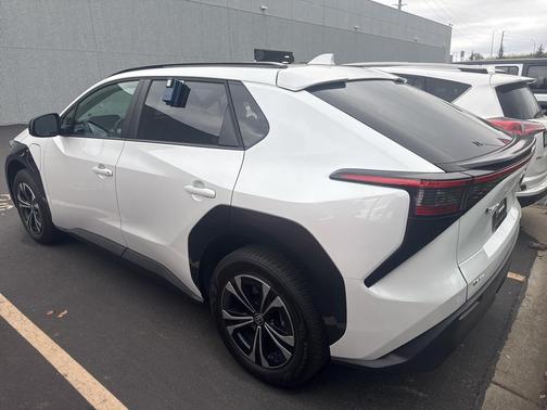 2024 Toyota bZ4X XLE