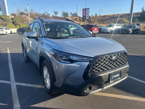 2024 Toyota Corolla Cross LE