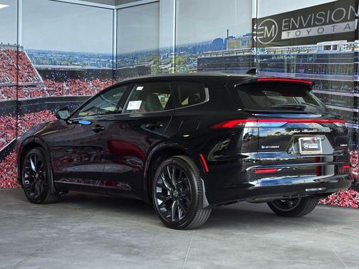 Black 2026 Toyota Crown Signia Limited