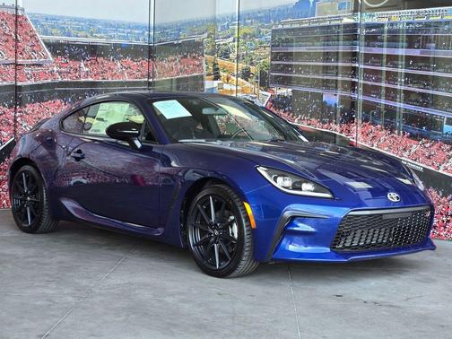 Trueno Blue 2026 Toyota GR86 Premium