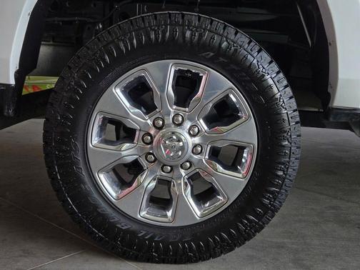 Bright White Clearcoat 2020 RAM 2500 Limited Crew Cab 4x4 6'4' Box