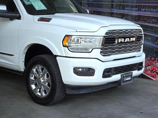 Bright White Clearcoat 2020 RAM 2500 Limited Crew Cab 4x4 6'4' Box