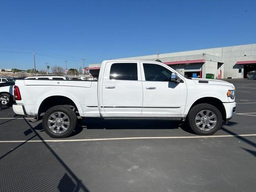 2020 RAM 2500 Limited Crew Cab 4x4 6'4' Box