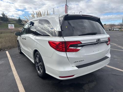 2022 Honda Odyssey Elite