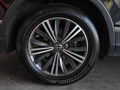 2024 Volkswagen Tiguan 2.0T Wolfsburg Edition