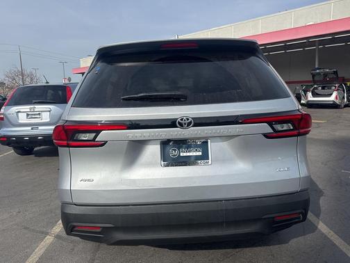 2025 Toyota Grand Highlander XLE