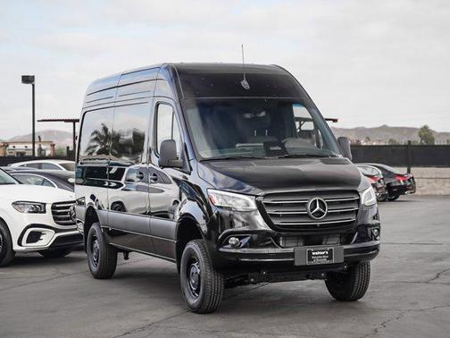 2025 Mercedes-Benz Sprinter 2500 Standard Roof