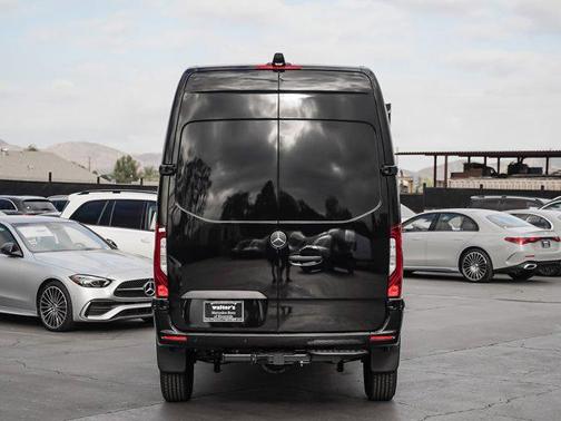 2025 Mercedes-Benz Sprinter 2500 Standard Roof