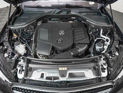 2025 Mercedes-Benz GLC 350e Base