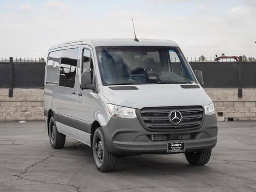 2026 Mercedes-Benz Sprinter 2500 Standard Roof
