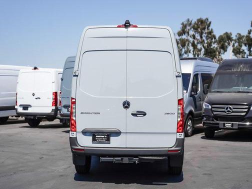 2025 Mercedes-Benz Sprinter 2500 High Roof
