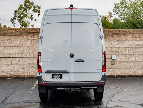 2026 Mercedes-Benz Sprinter 2500 High Roof
