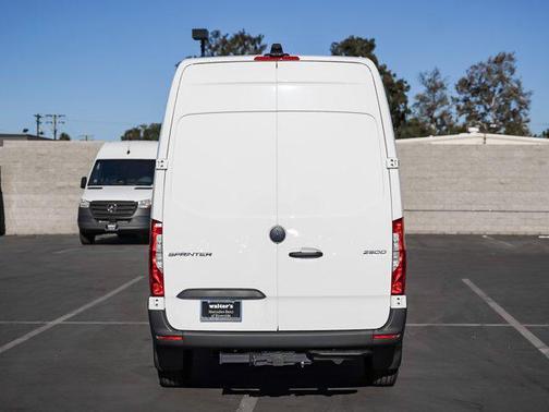 2025 Mercedes-Benz Sprinter 2500 High Roof