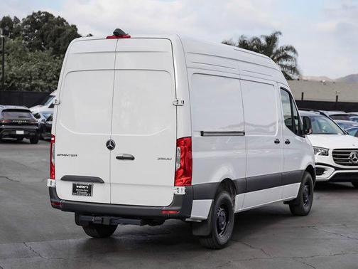2025 Mercedes-Benz Sprinter 2500 High Roof