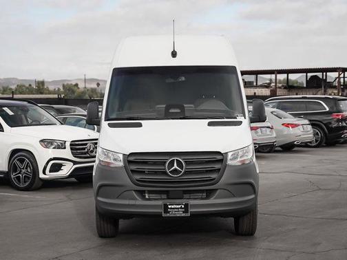 2025 Mercedes-Benz Sprinter 2500 High Roof