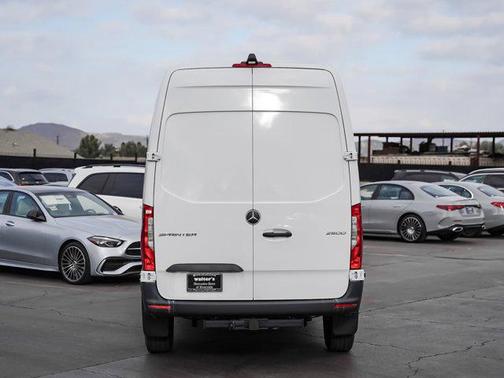 2025 Mercedes-Benz Sprinter 2500 High Roof