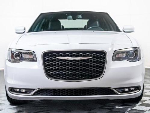 2019 Chrysler 300 S