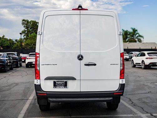 2026 Mercedes-Benz Sprinter 2500 Standard Roof